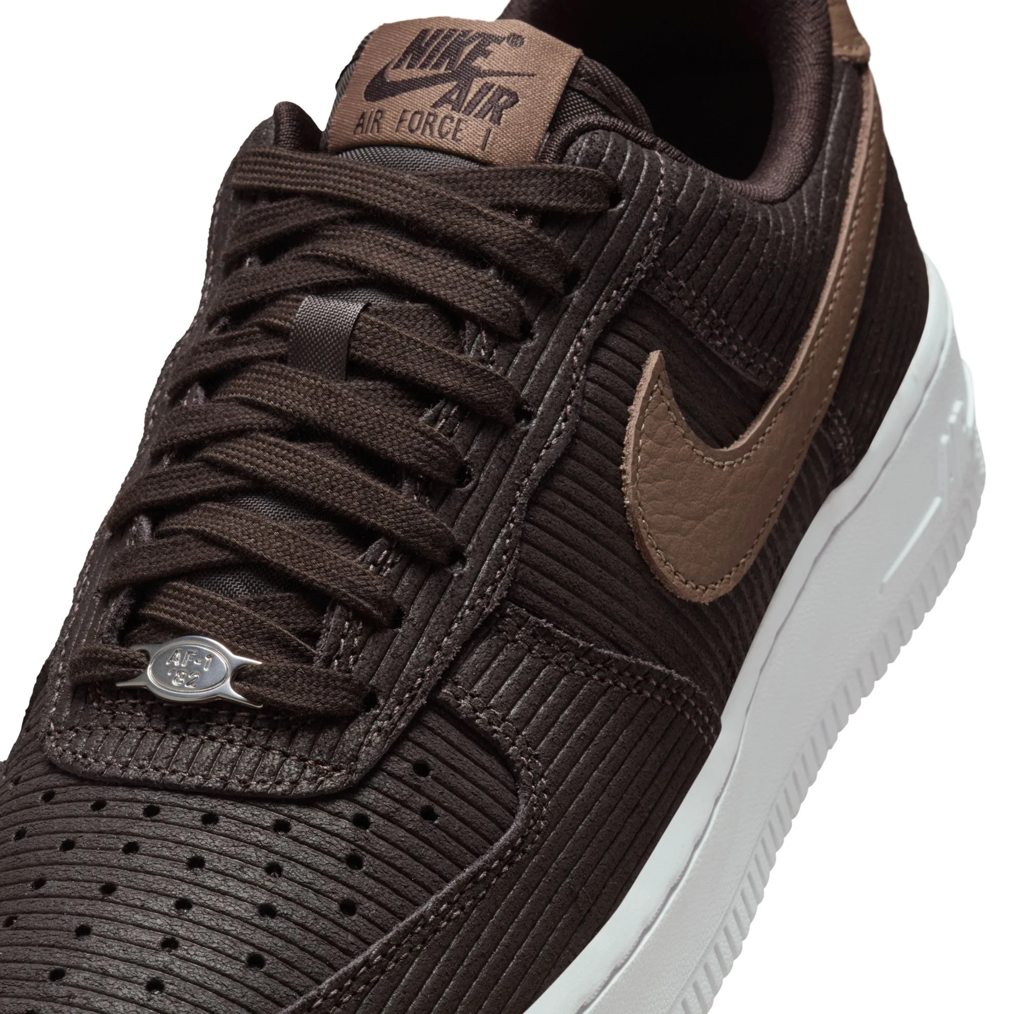 W Nike Air Force 1 '07 IM6533-200 - Image 9