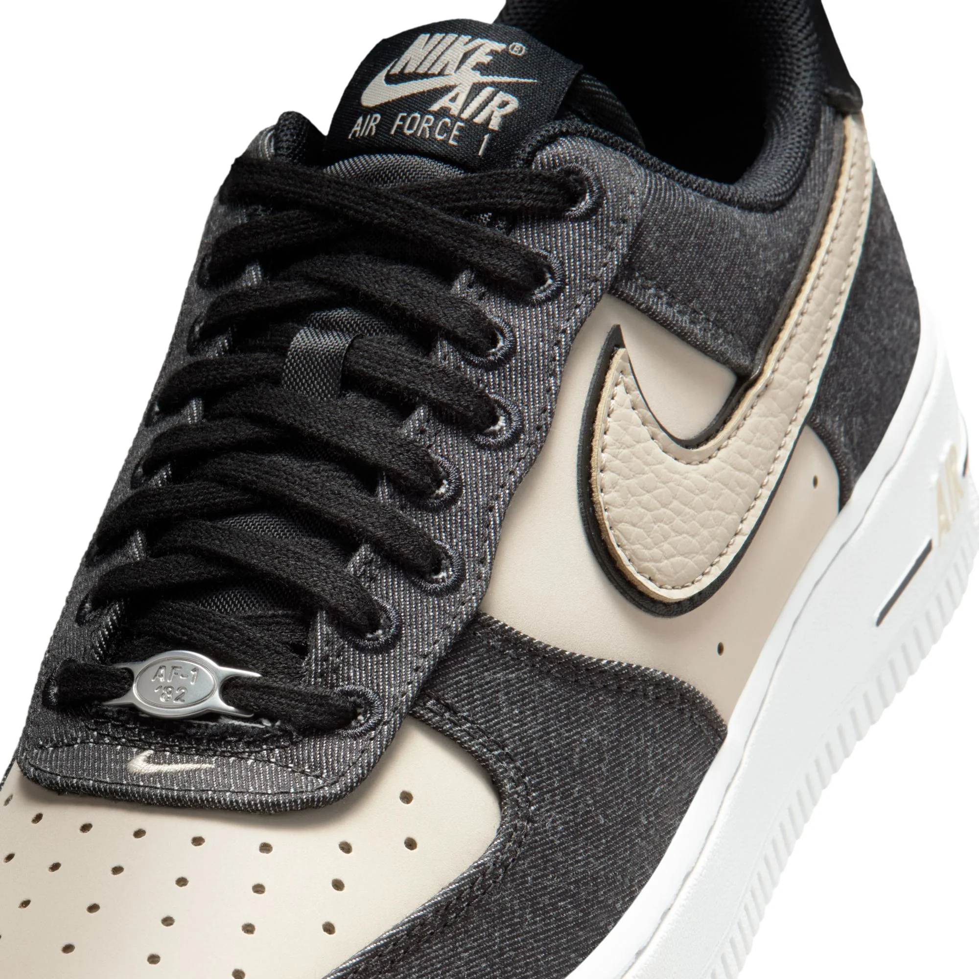 W Nike Air Force 1 '07 SE IB6642-001 - Image 10
