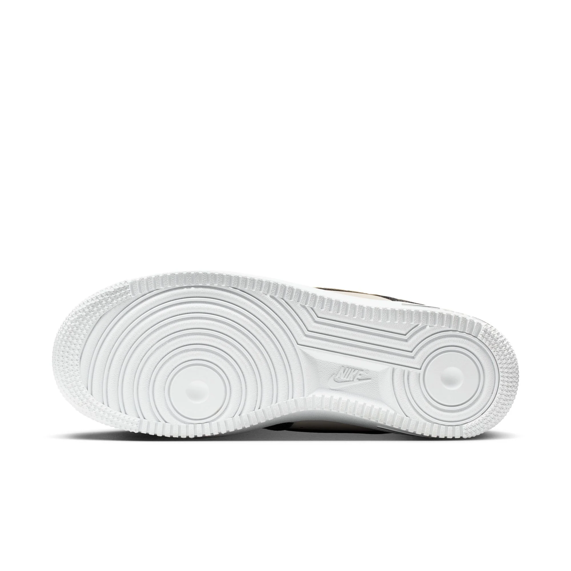 W Nike Air Force 1 '07 SE IB6642-001 - Image 9