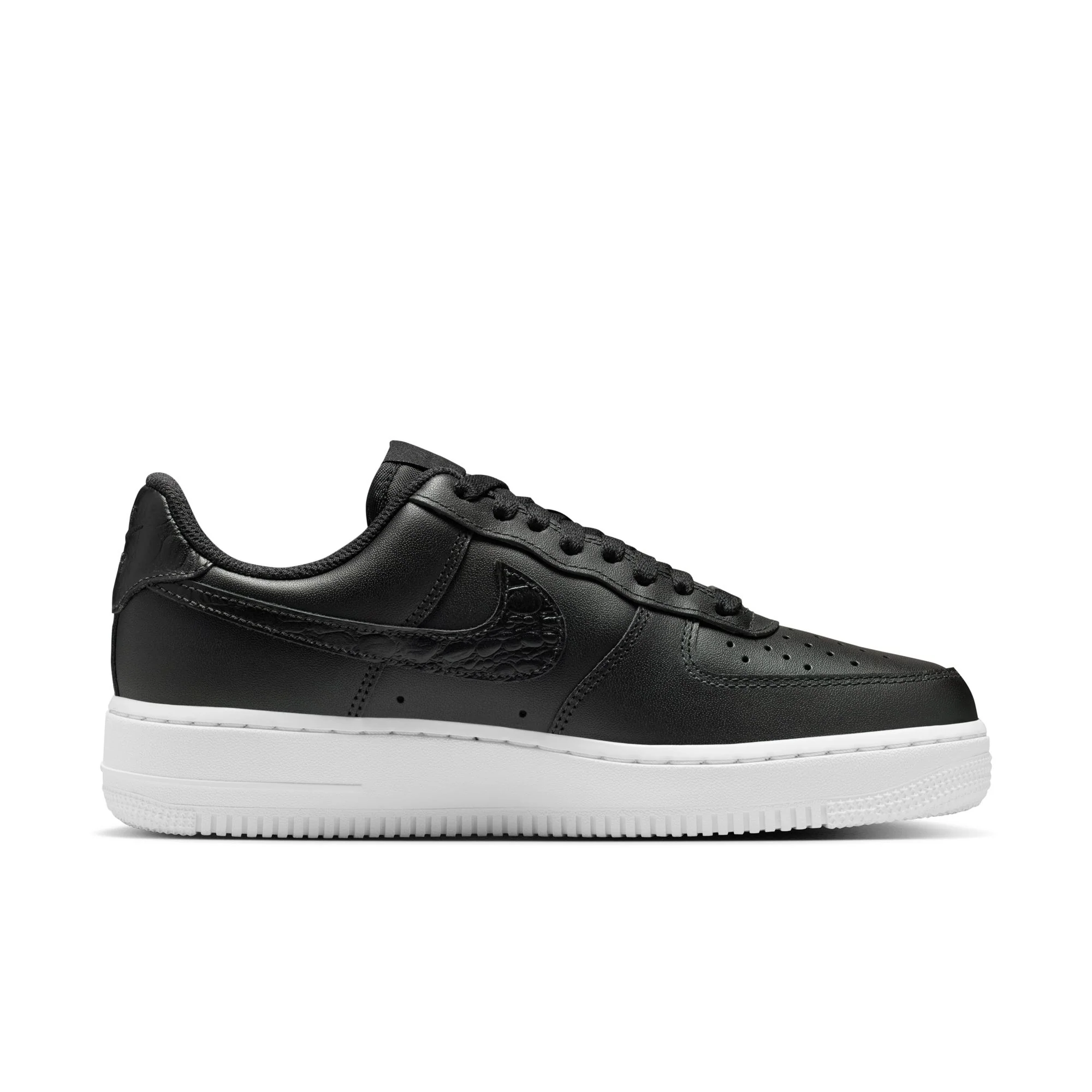 W Nike Air Force 1 '07 SE IO4837-001 - Image 7