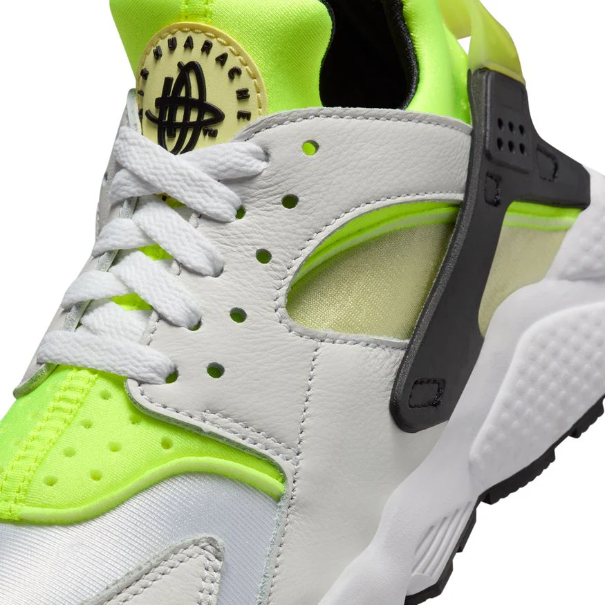 W NIKE AIR HUARACHE DH4439-113 - Image 3