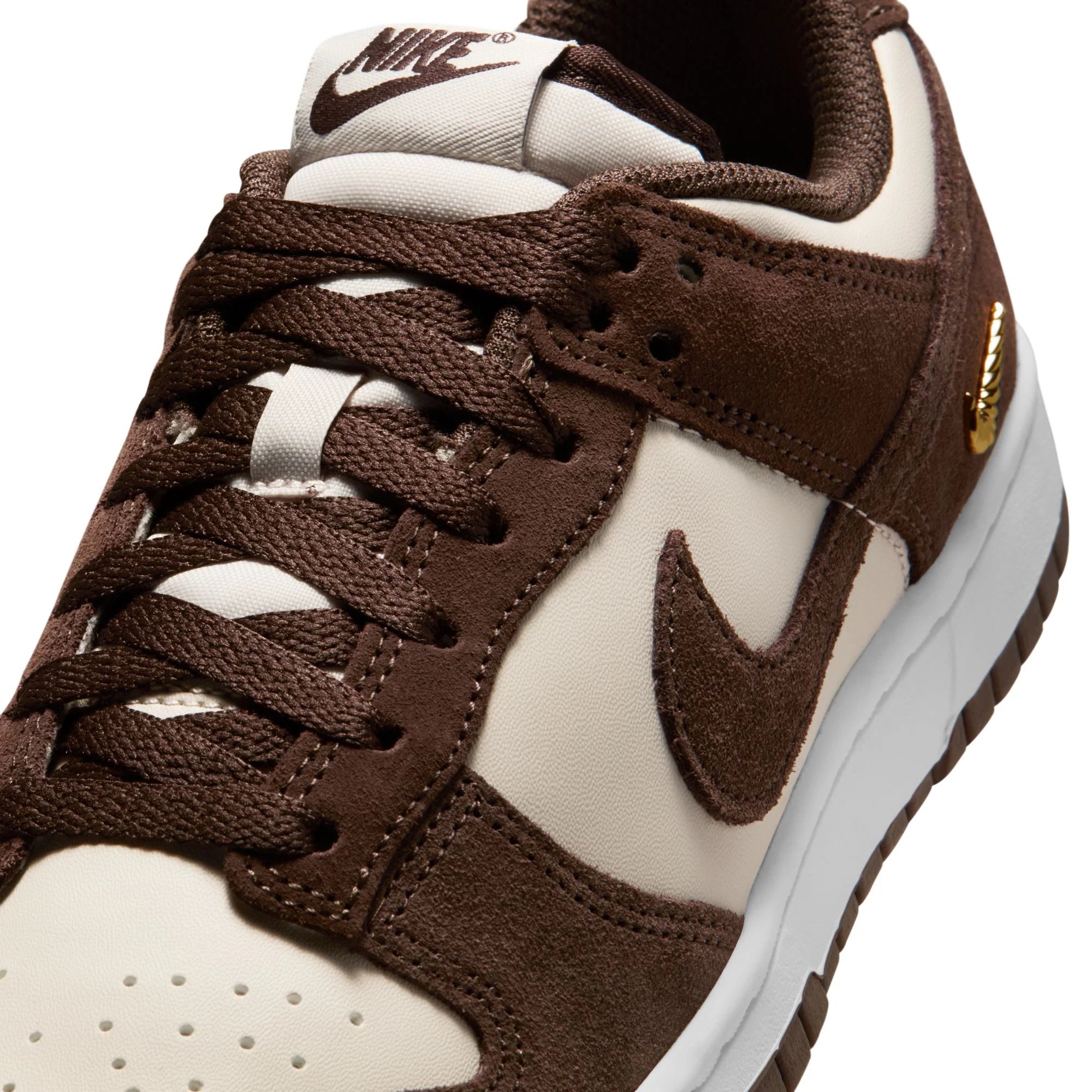 W Nike Dunk Low Suede IO4244-102 - Image 10