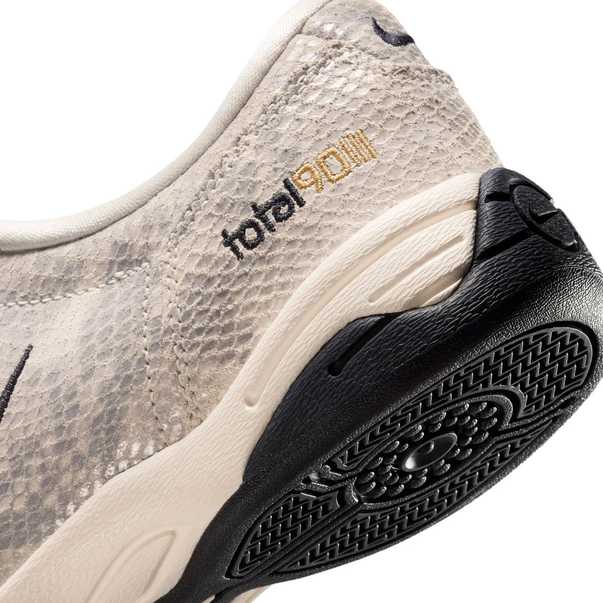 W Nike Total 90 SE IB4204-100 - Image 10