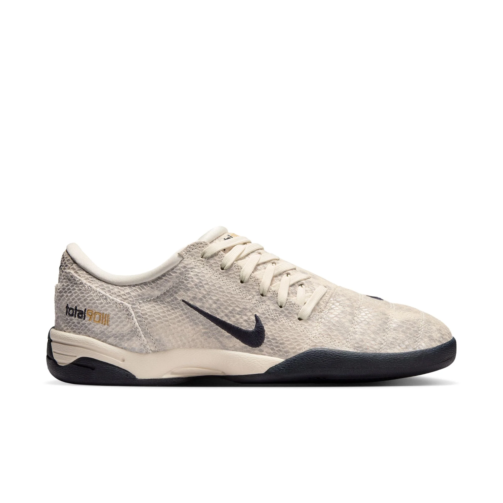 W Nike Total 90 SE IB4204-100 - Image 6