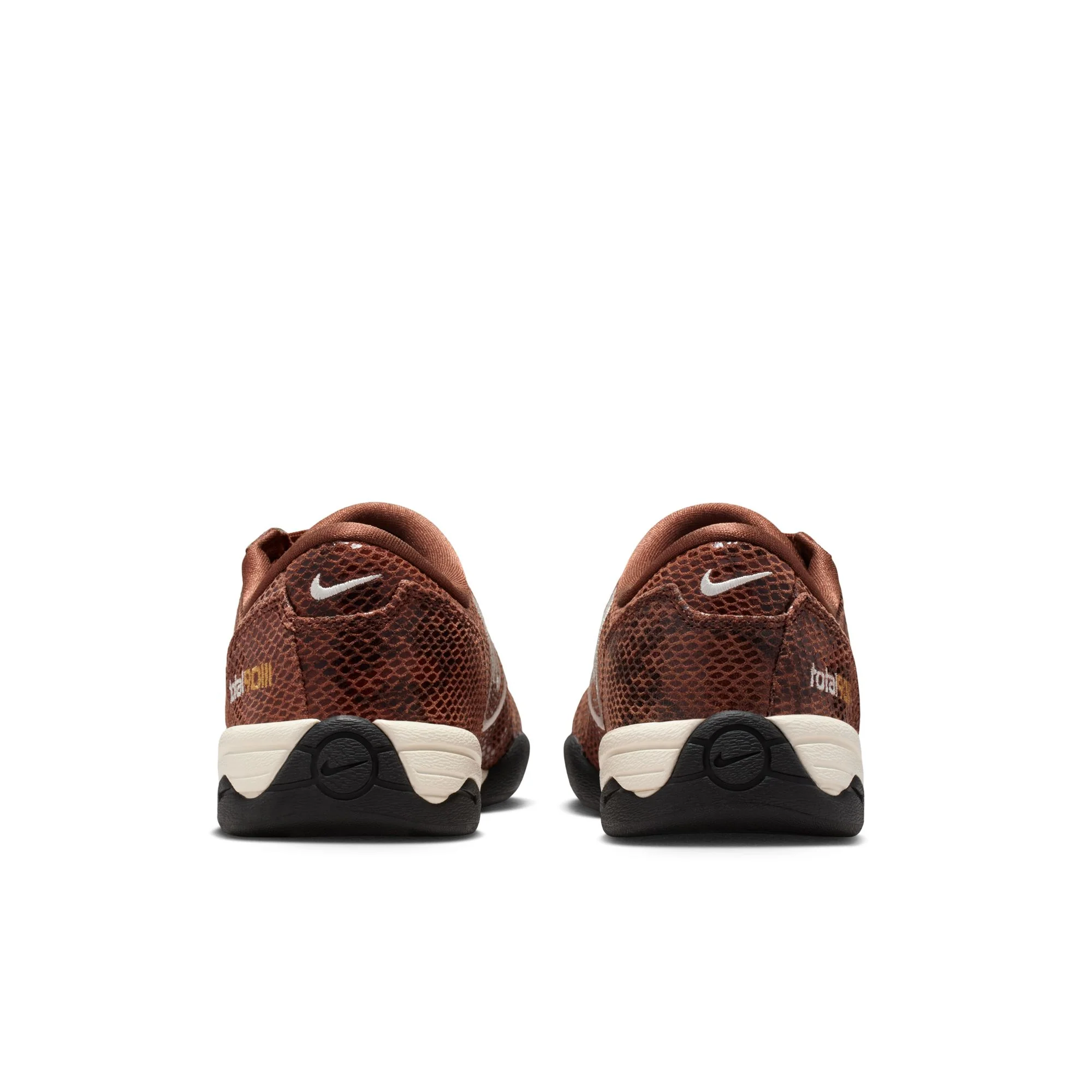 W Nike Total 90 SE IB4204-201 - Image 3