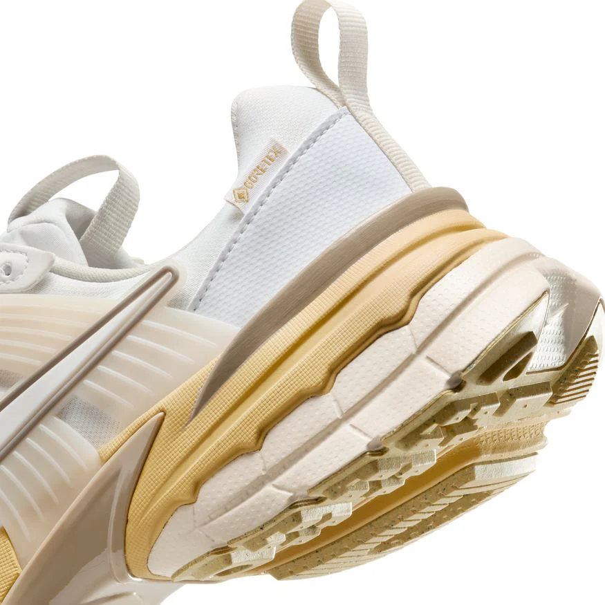 W Nike V2K Run GORE-TEX FZ2622-100 - Image 4