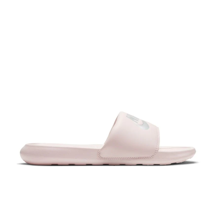 W Nike Victori One CN9677-600 - Image 3