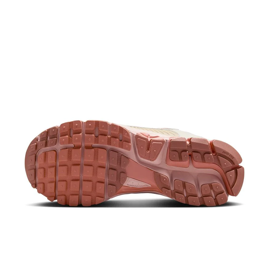 W Nike Zoom Vomero 5 FJ2028-002 - Image 6