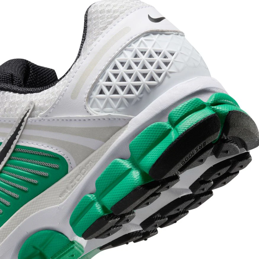 W Nike Zoom Vomero 5 FJ2028-102 - Image 4