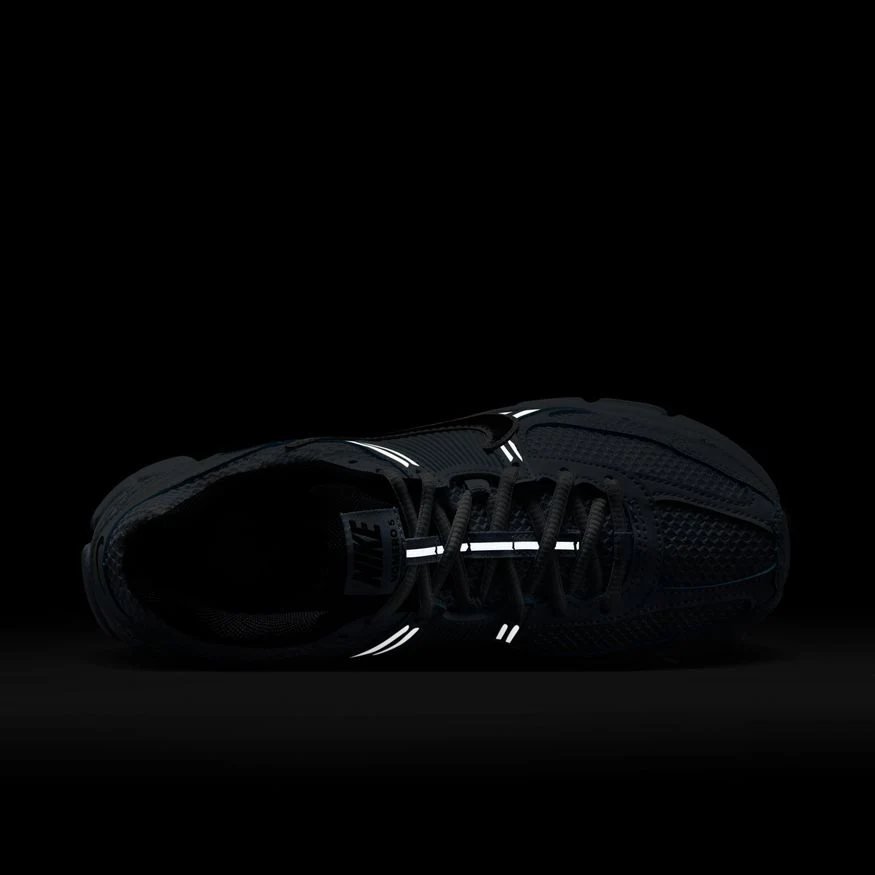 W Nike Zoom Vomero 5 FJ2028-401 - Image 8