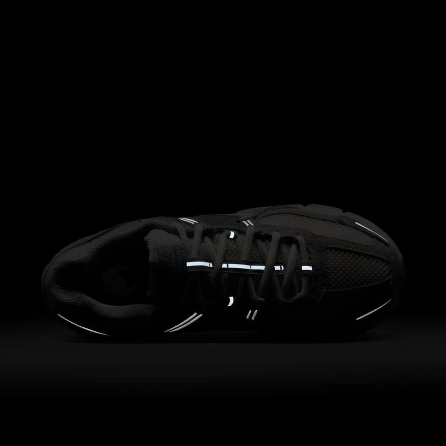 W Nike Zoom Vomero 5 HQ0458-001 - Image 8