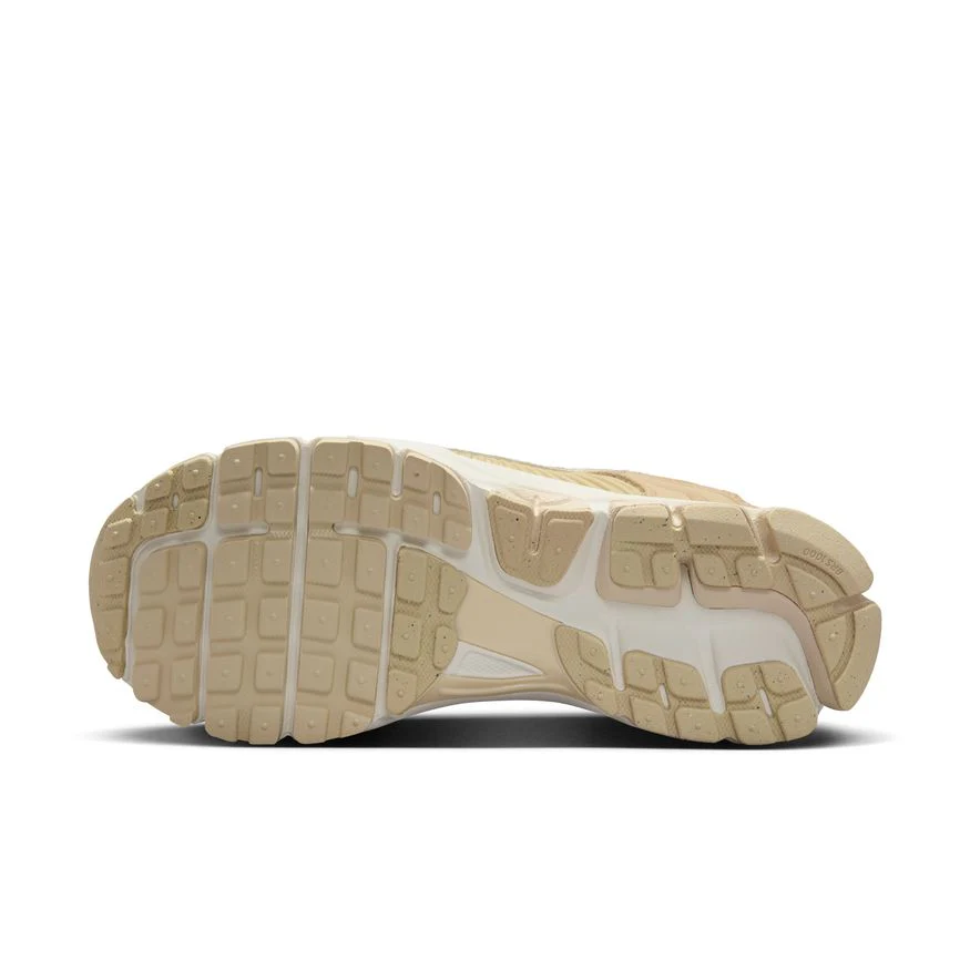 W Nike Zoom Vomero 5 HQ0458-200 - Image 6