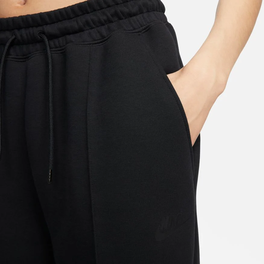 W Nike Sportswear Tech Fleece FB8330-010 - Image 4
