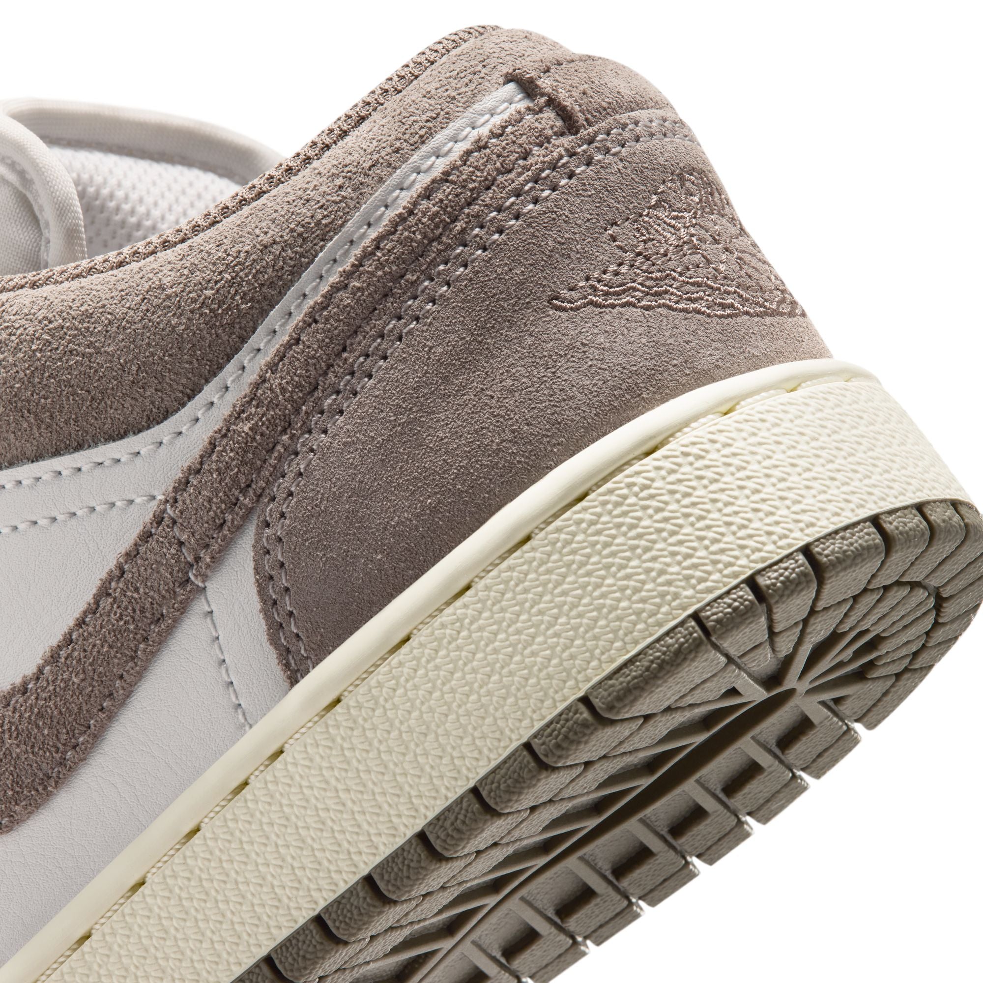 Y Air Jordan 1 Low 553560-026 - Image 11
