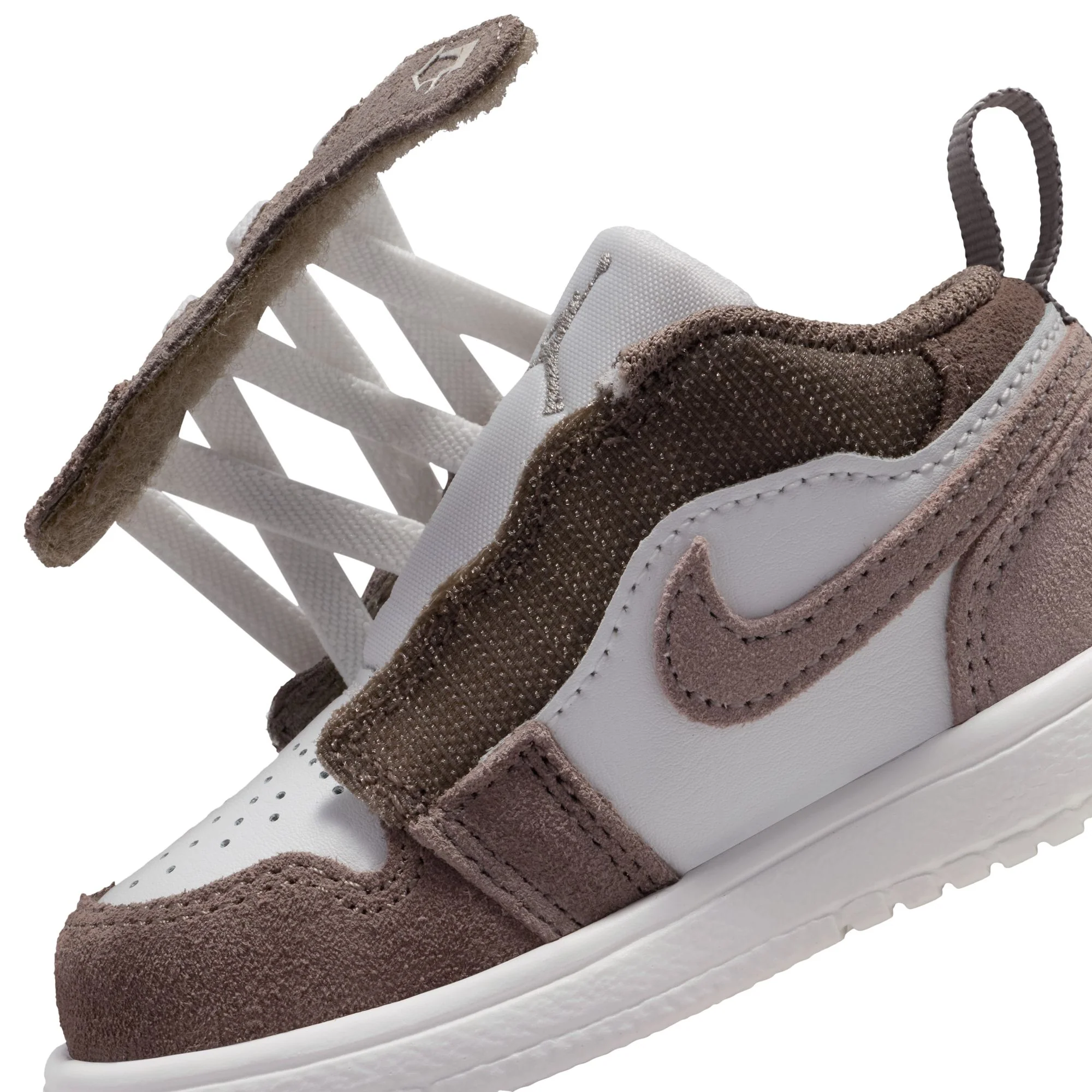 Y Jordan 1 Low Alt DR9747-026 - Image 11