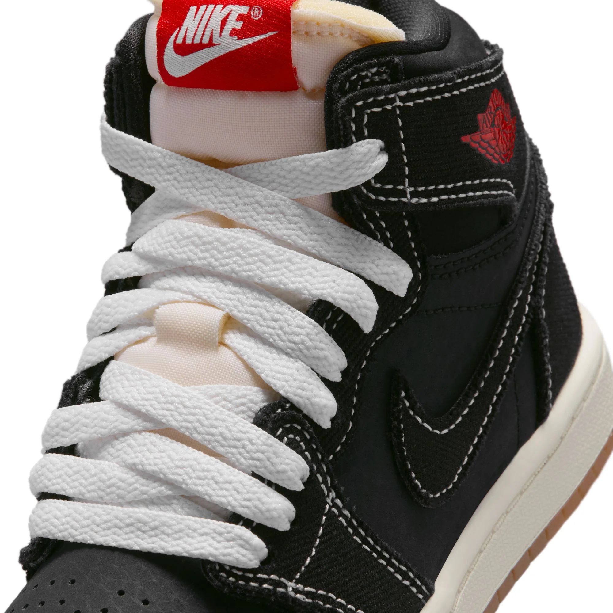 Y Jordan 1 Retro High OG II9926-001 - Image 9