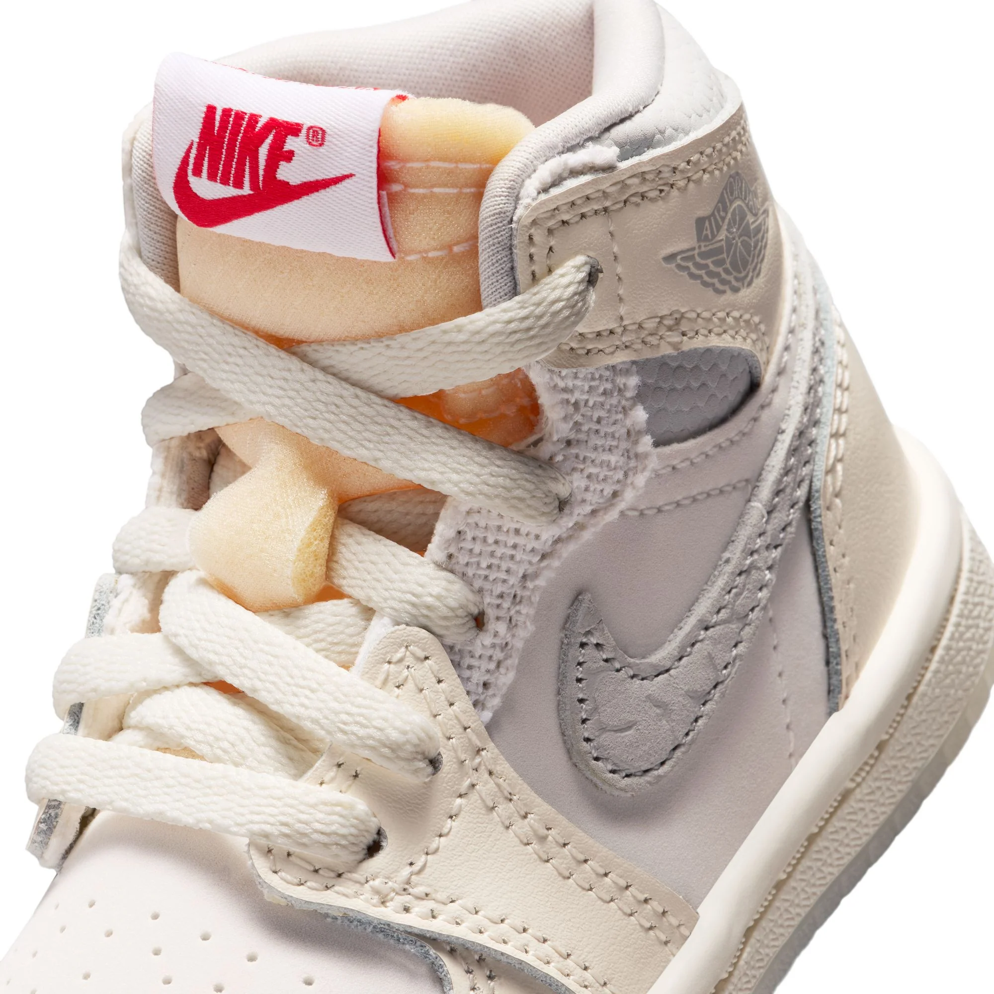 Y JORDAN 1 RETRO HIGH OG (TD) IH4282-100 - Image 9