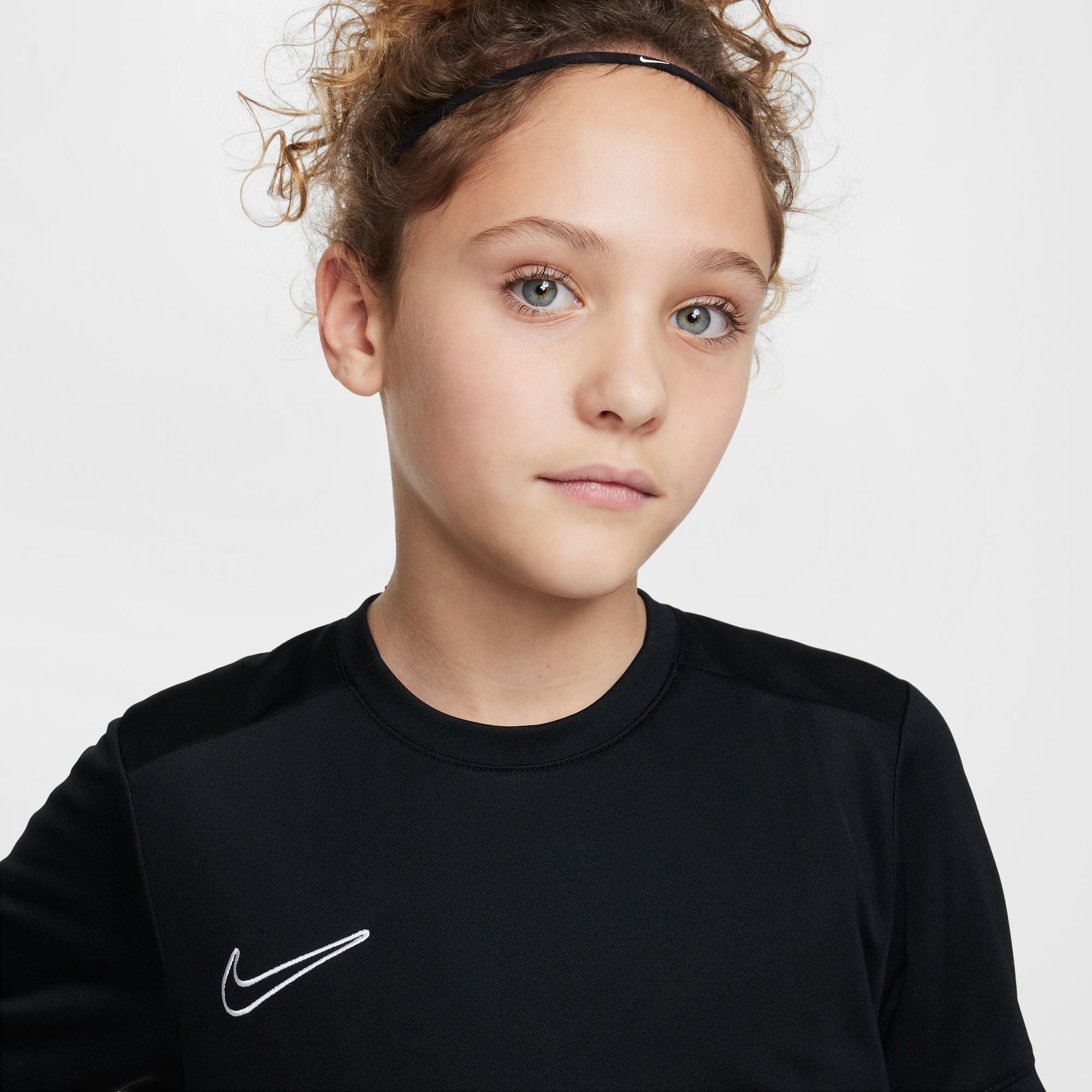 Y Nike Academy HJ3716-010 - Image 3