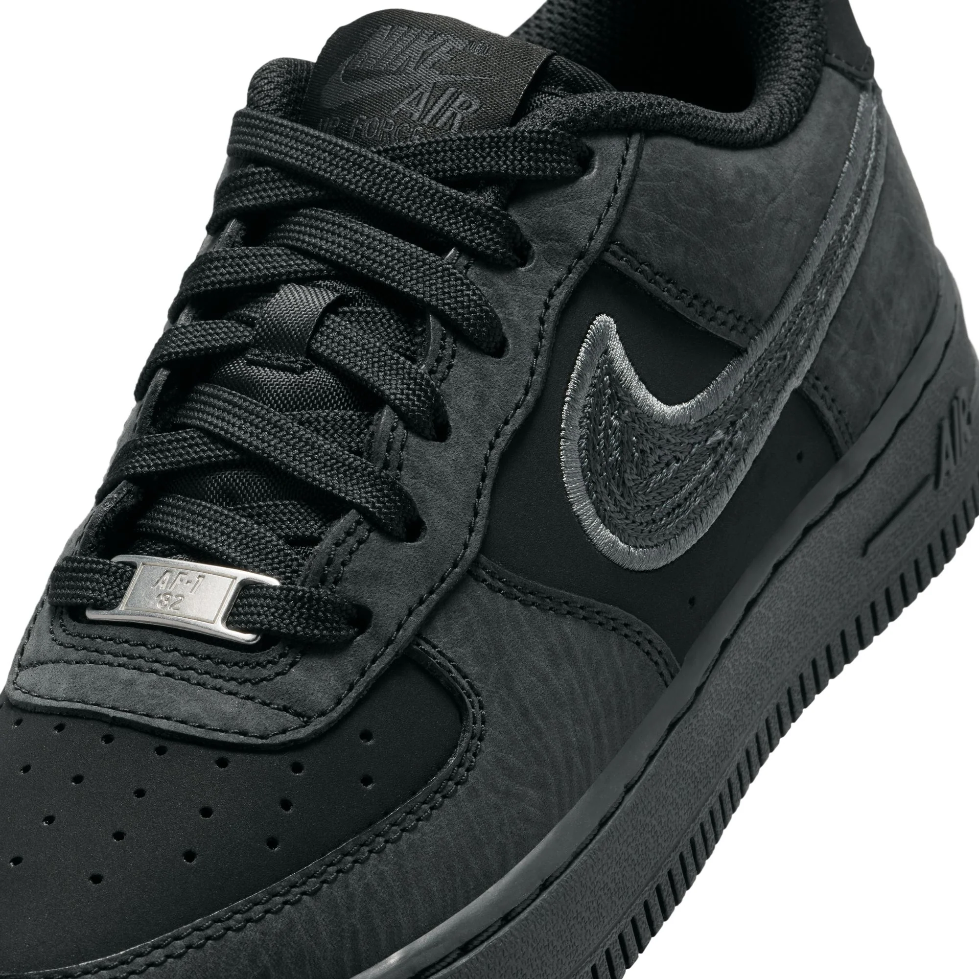 Y Nike Air Force 1 LV8 IM4401-002 - Image 10
