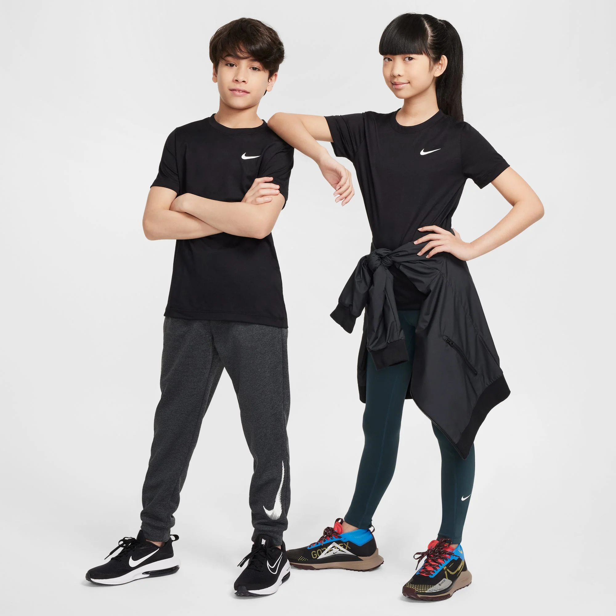 Y Nike Legend FZ5198-010 - Image 4
