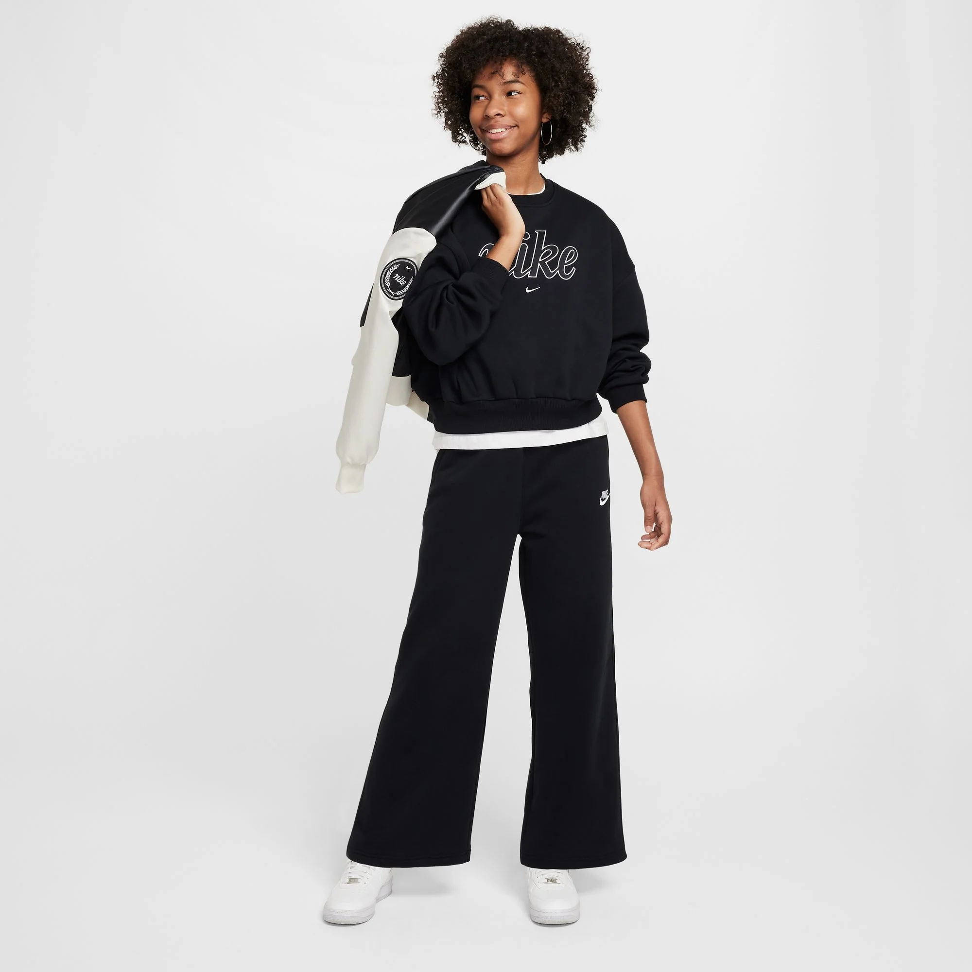 Y Nike Sportswear Club Fleece FZ6774-010 - Image 6