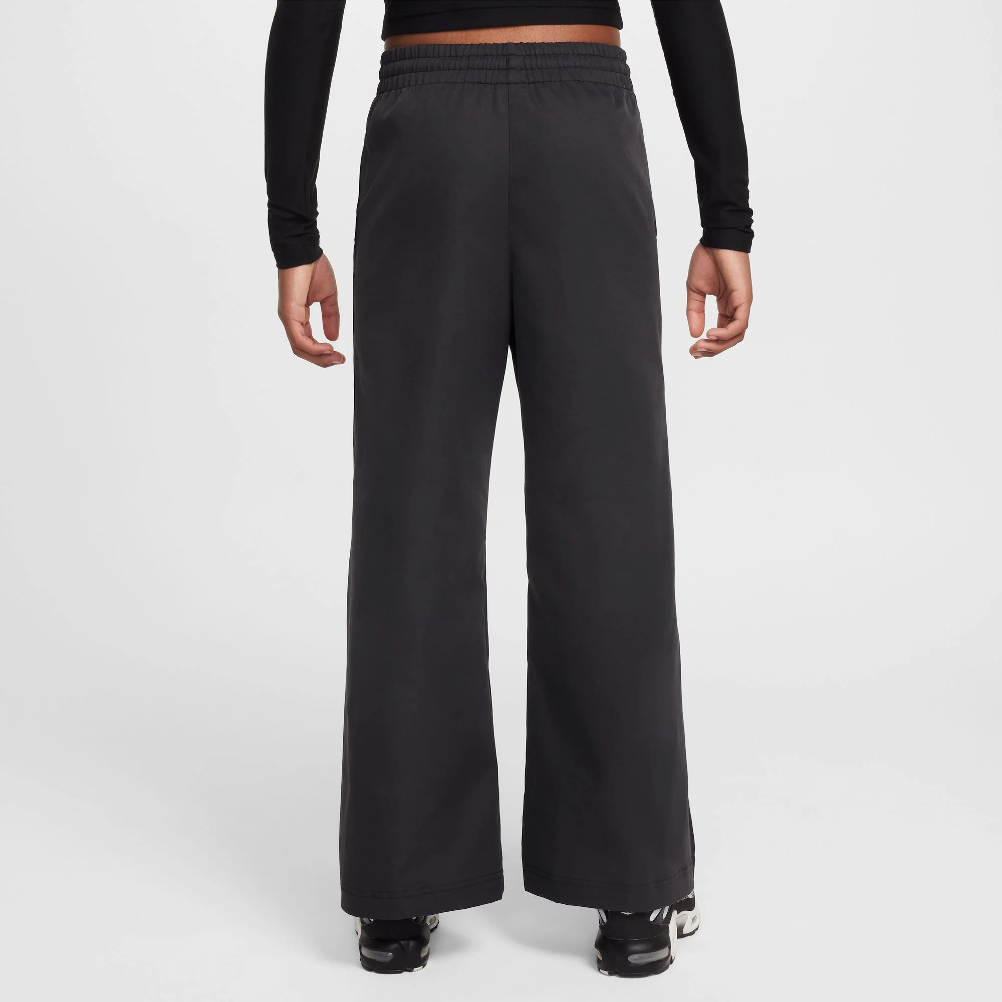Y Nike Sportswear HQ9401-010 - Image 2