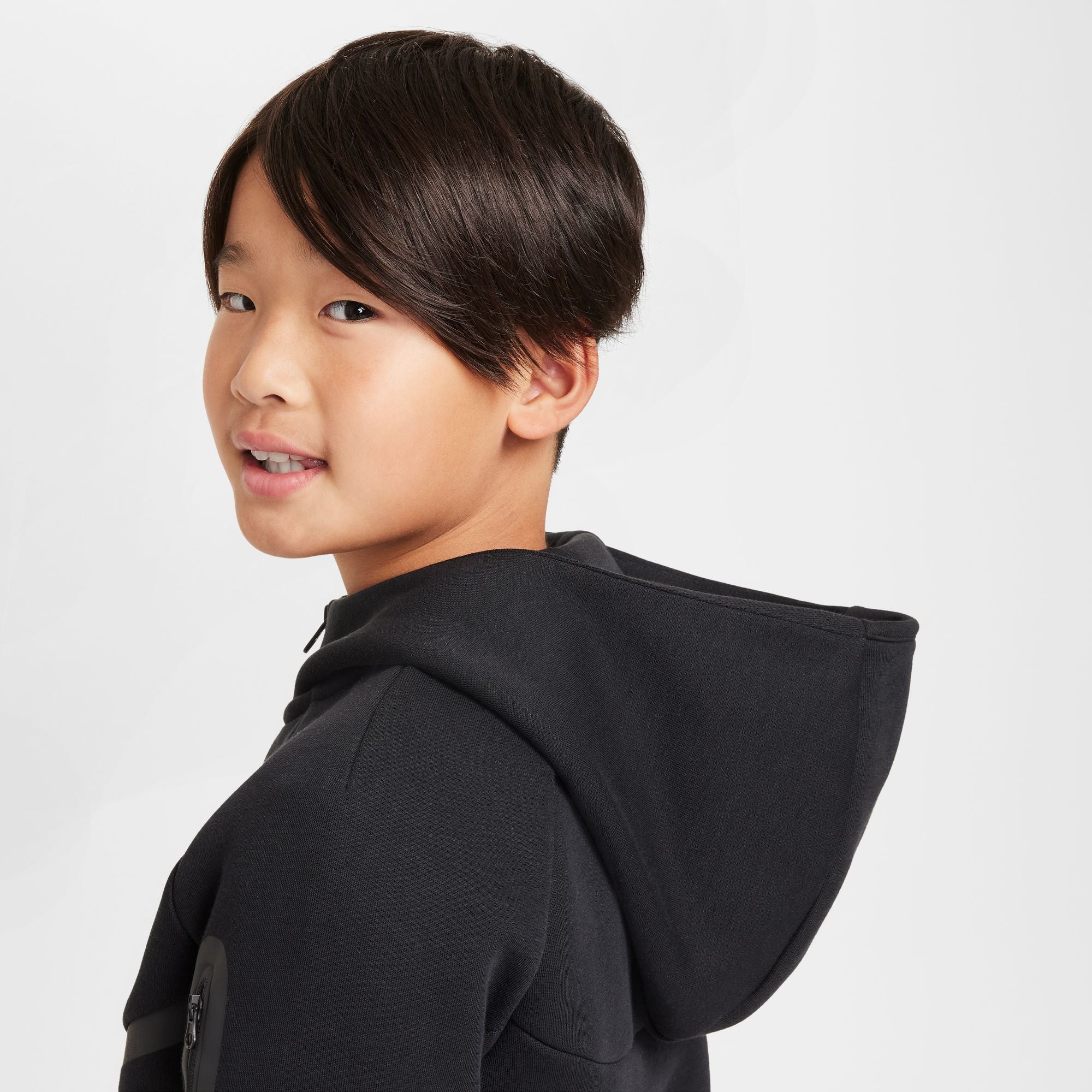Y Nike Sportswear Tech Fleece HV5867-010 - Image 5