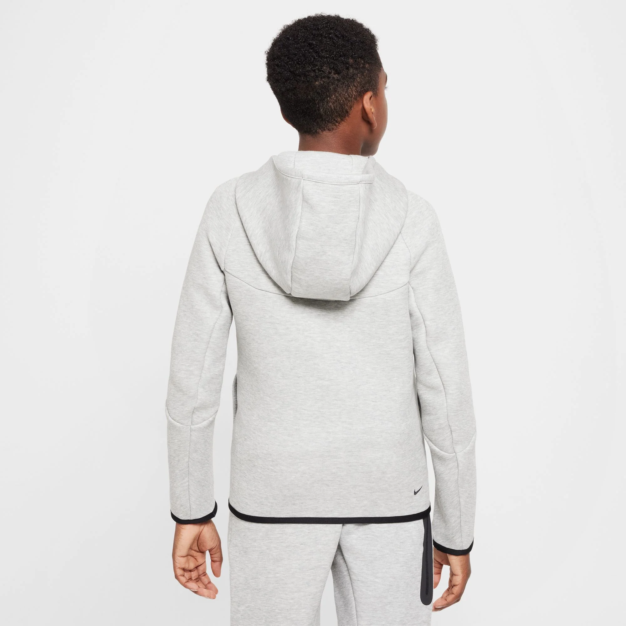 Y Nike Sportswear Tech Fleece HV5867-063 - Image 2