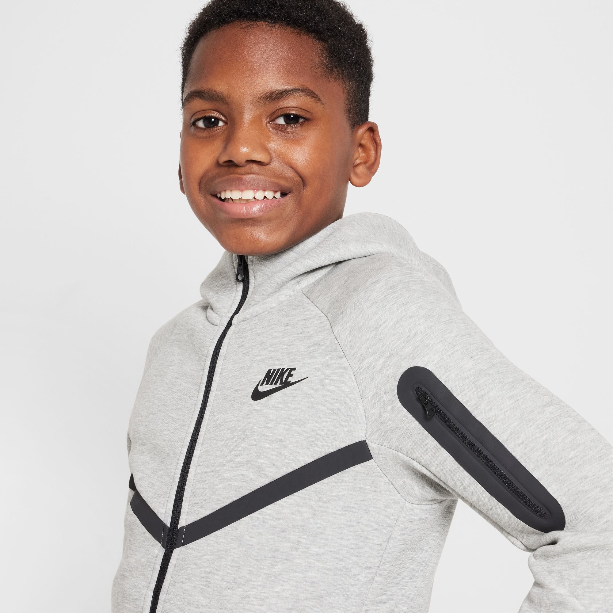 Y Nike Sportswear Tech Fleece HV5867-063 - Image 3