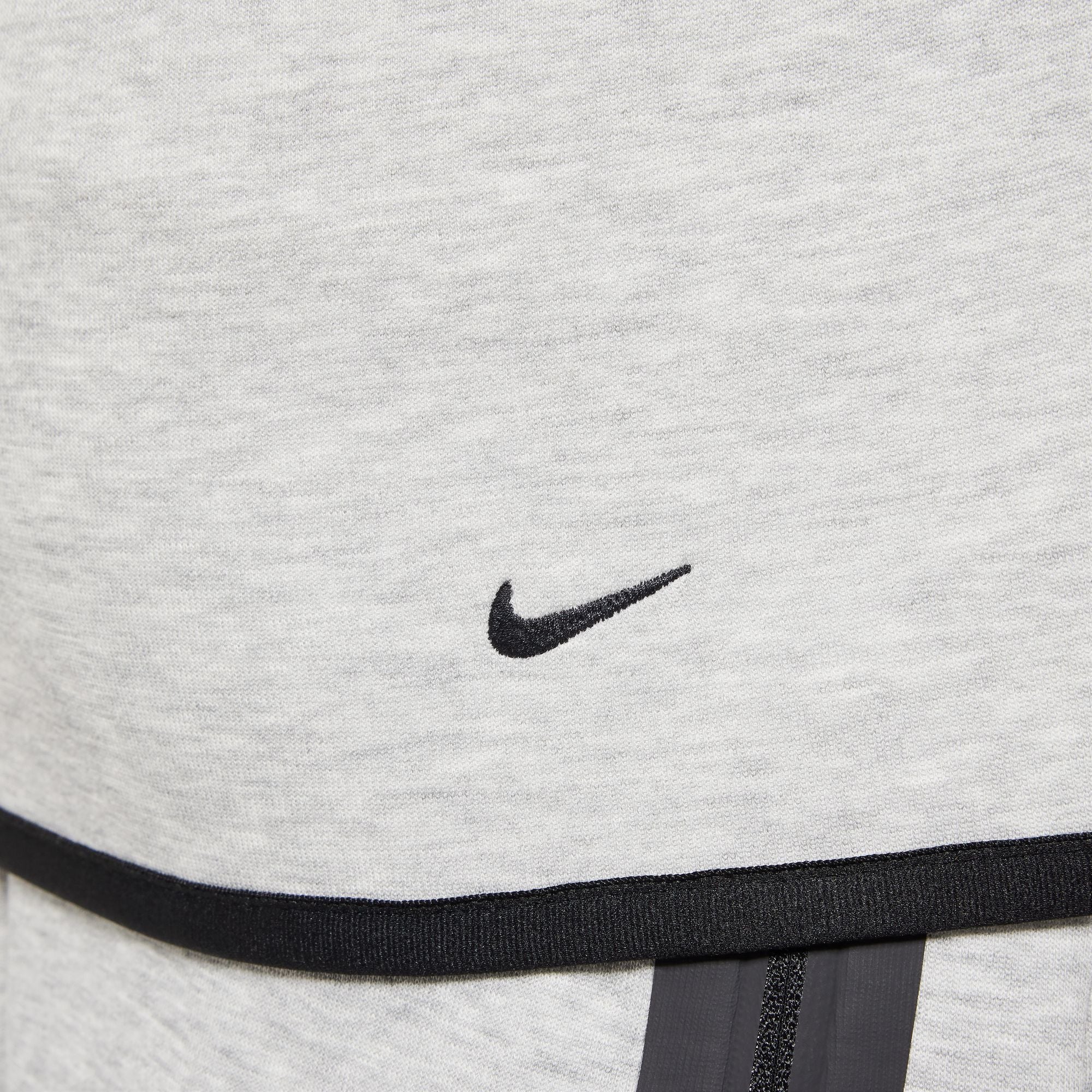 Y Nike Sportswear Tech Fleece HV5867-063 - Image 6