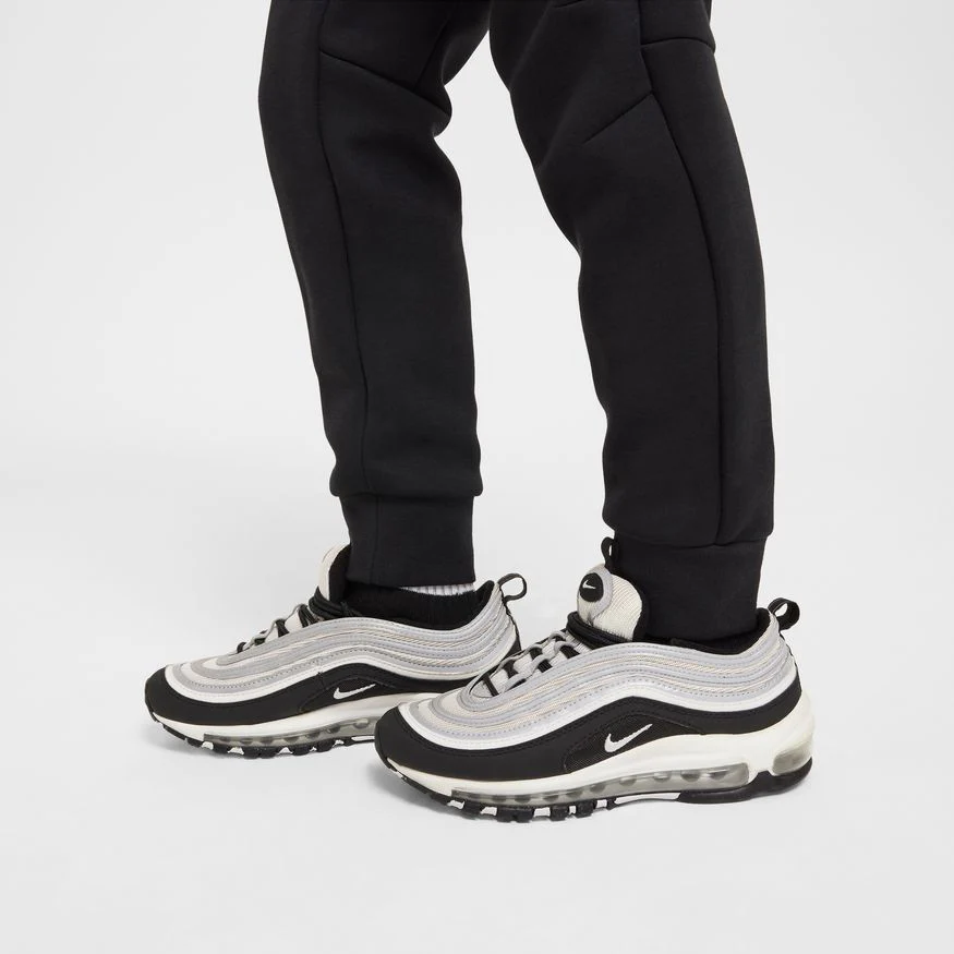 Y Nike Sportswear Tech Fleece HV5869-010 - Image 5
