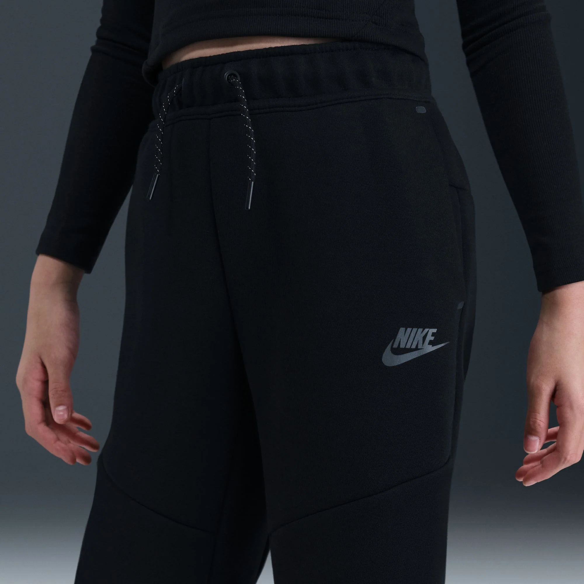 Y Nike Sportswear Tech Fleece IM0494-010 - Image 13
