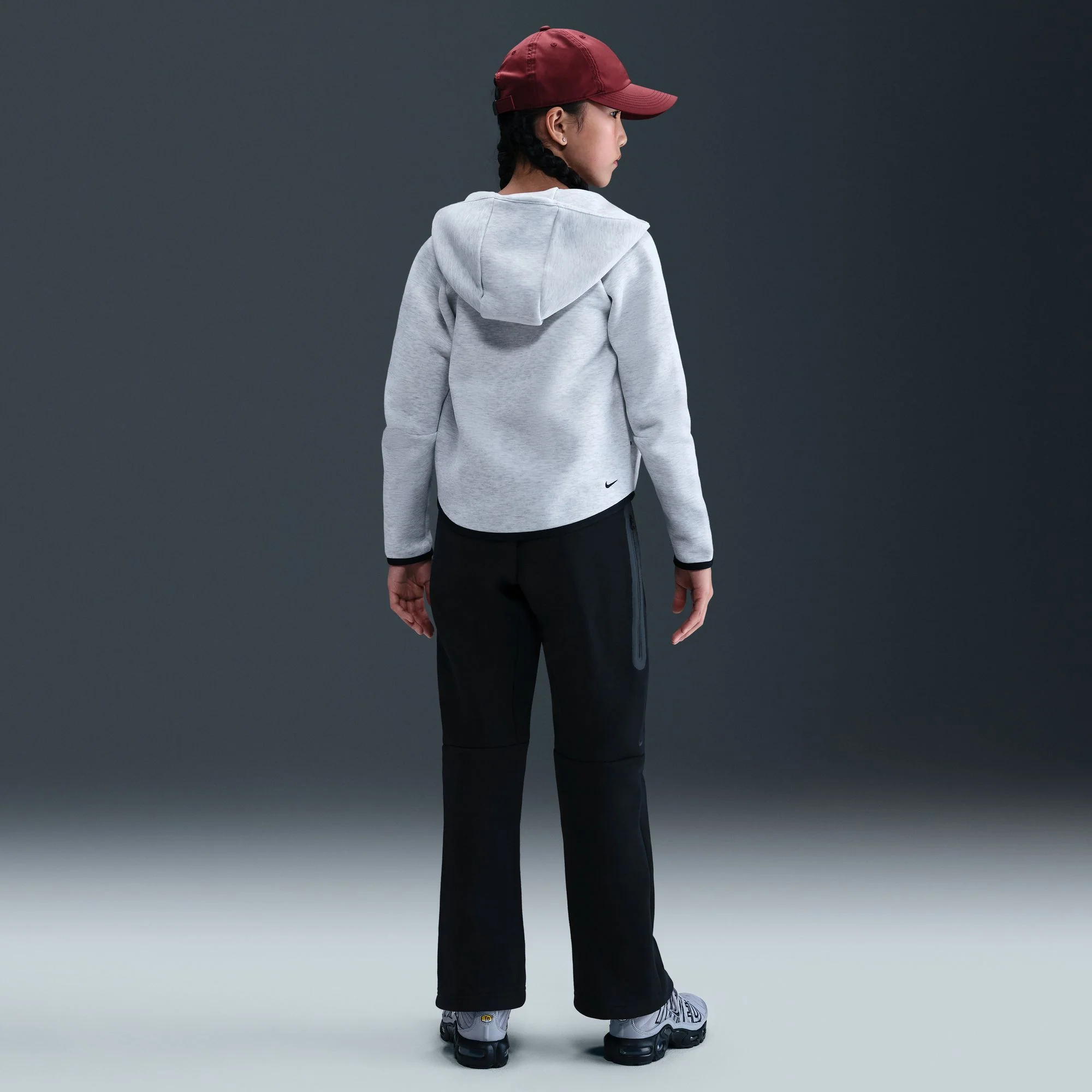 Y Nike Sportswear Tech Fleece IM0494-010 - Image 17