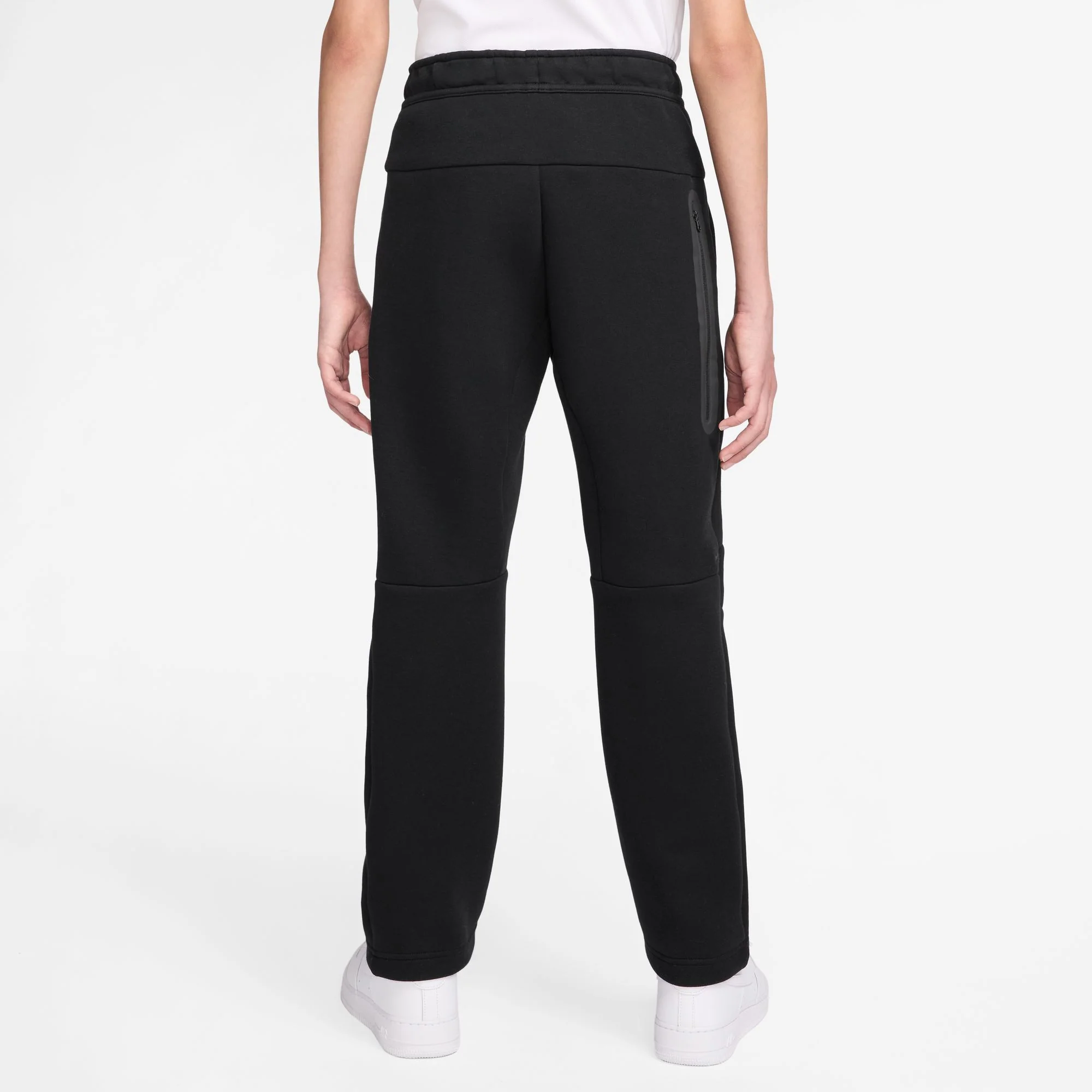 Y Nike Sportswear Tech Fleece IM0494-010 - Image 2