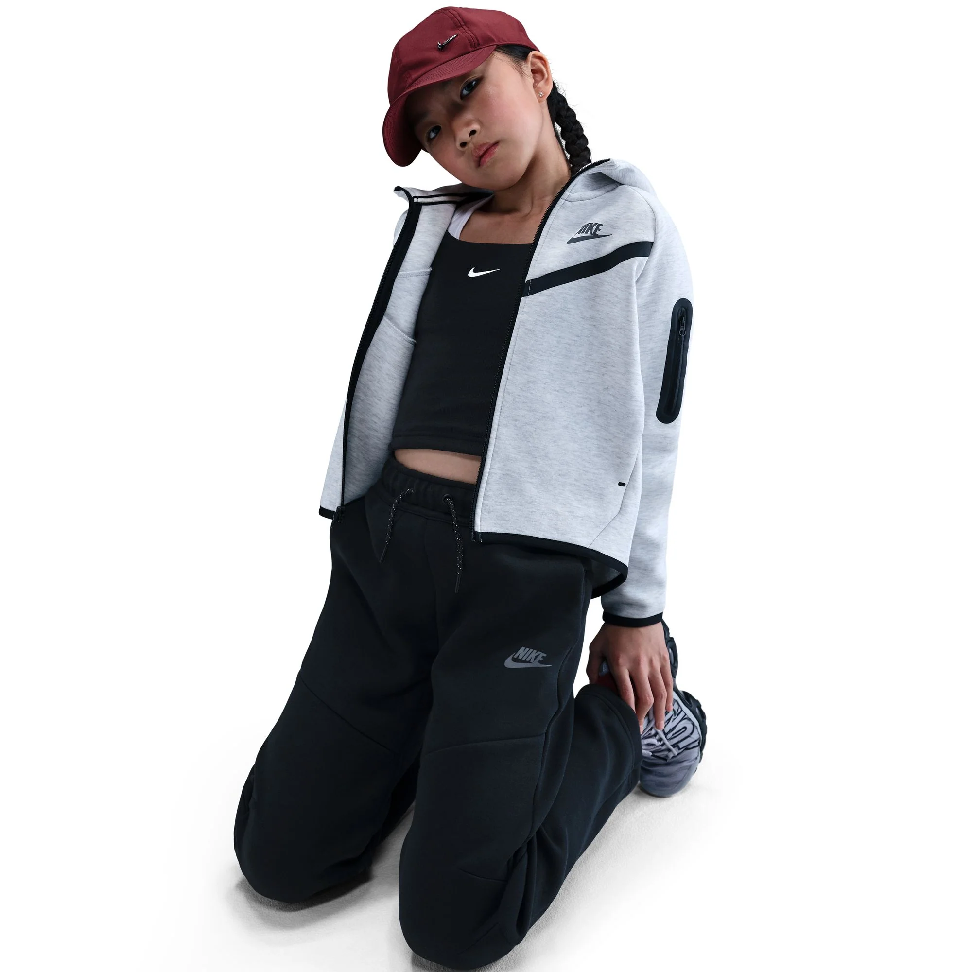 Y Nike Sportswear Tech Fleece IM0494-010 - Image 9